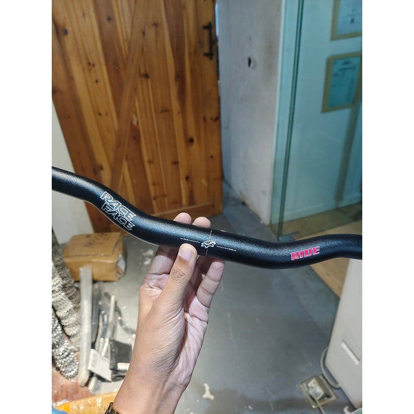 Raceface Riser Bar (25.4 Clamping)