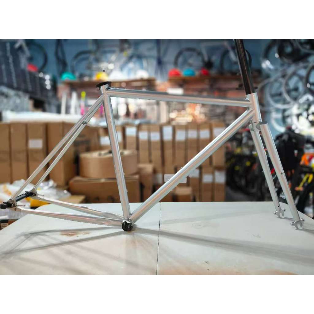 Level up x Tsunami GB005 Track Frameset