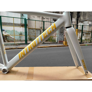 INTRO7 FS-02 2026 Track Frame Set